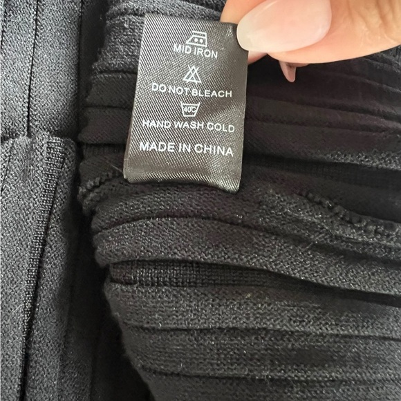 Pretty Angel Pleated Black Dress with Stretch - Size Small - Picture 9 of 10